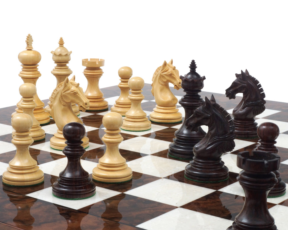 The Luxury Staunton Garvi Rosewood and Walnut Grand Chess Set