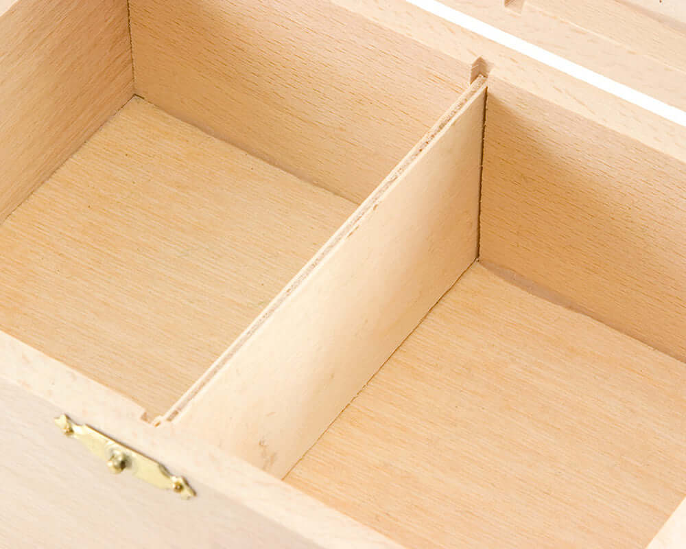 Interior view of Number 5 Birch Wood Chess Piece Case featuring a divider for organizing chess men, crafted from high-quality Birch wood.