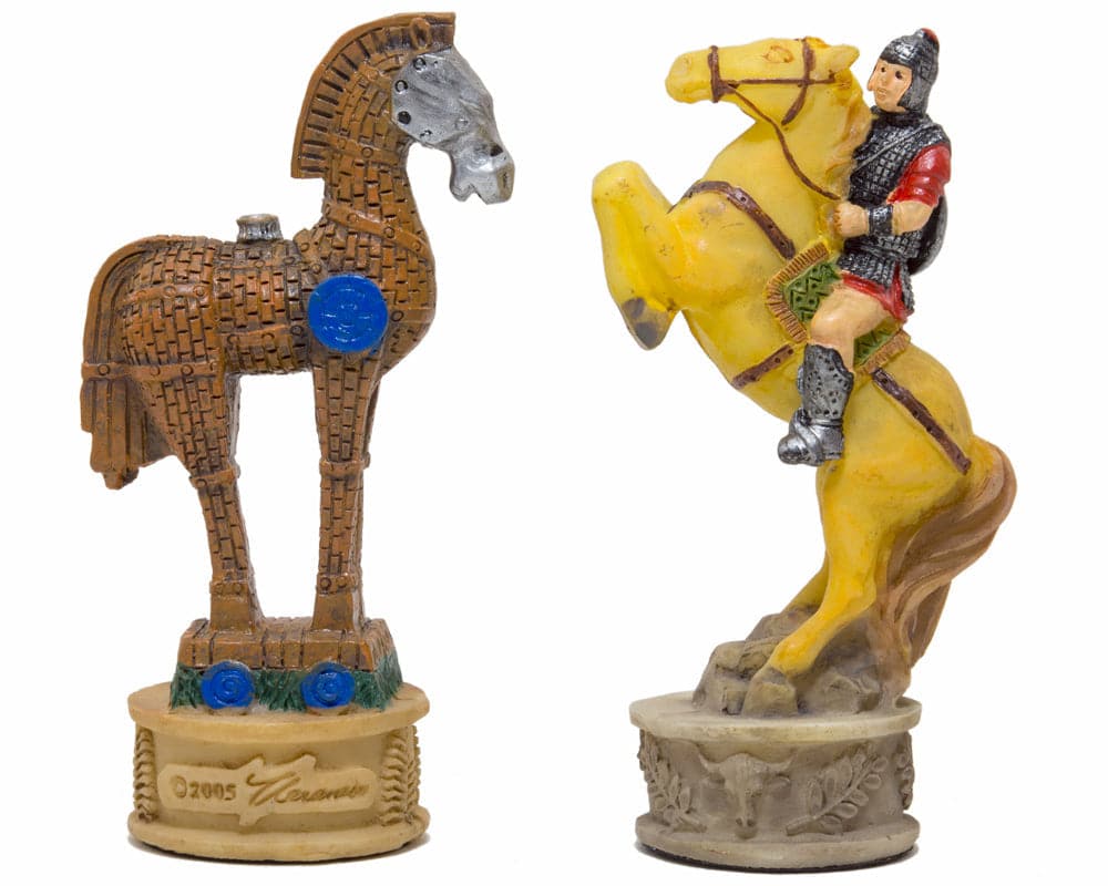 Hand-painted Battle of Troy chess pieces by Italfama featuring Trojan Horse and Spartan soldier on horseback