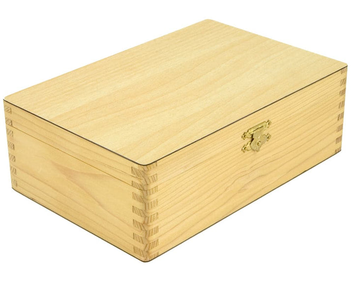 Wooden storage case for Fierce Knight Sheesham Staunton Chessmen, featuring a sturdy design and secure latch, ideal for protecting chess pieces.