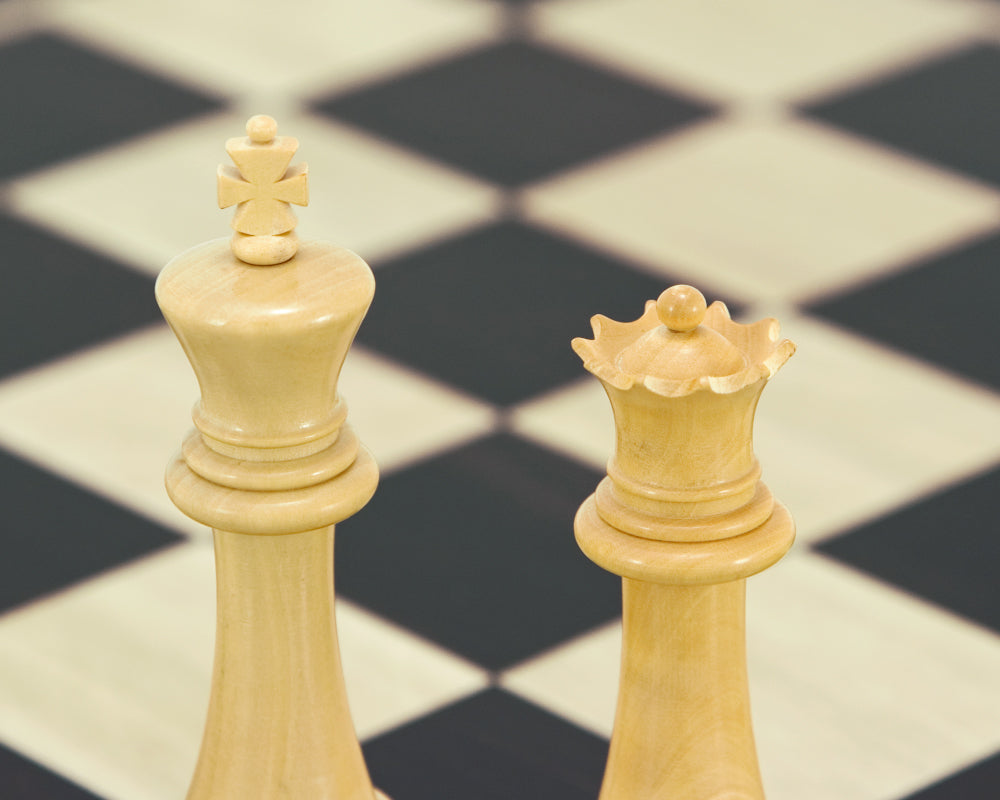 Pièces d'échecs en buis ébonisé de la série Oxford 3,75 pouces