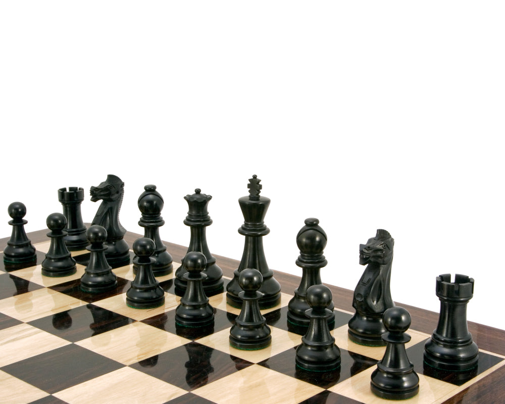 Pièces d'échecs en buis ébonisé de la série Frankfurt, 4 pouces