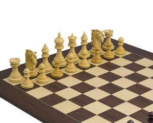 Les pièces d'échecs Kingsgate en palissandre 4,25 pouces