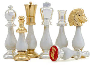 Les pièces d'échecs San Severeo plaquées or 24 carats et argent 990 de 3,75 pouces