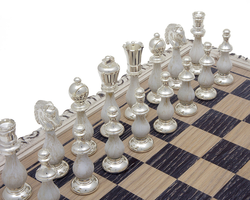 Les pièces d'échecs San Severeo plaquées or 24 carats et argent 990 de 3,75 pouces