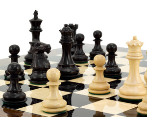 Élégant jeu d'échecs en palissandre
