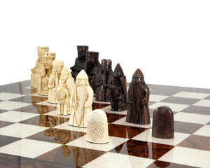 Jeu d'échecs italien en bois de bruyère de l'île de Lewis