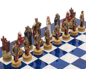 Le jeu d’échecs bleu de luxe peint à la main du roi Arthur