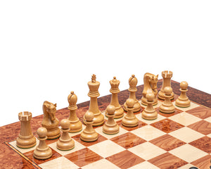 Le jeu d'échecs de luxe Leningrad noir et loupe d'orme