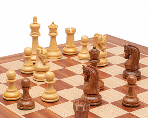 Le jeu d'échecs de Leningrad en acacia et acajou